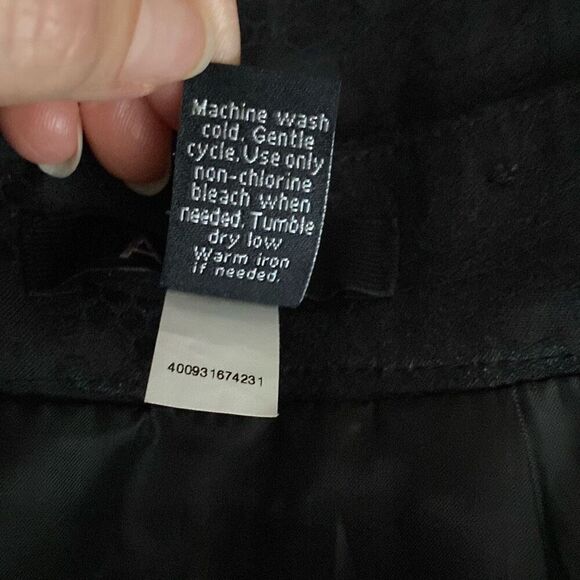 🔥3/$20🔥 Apt. 9 black floral lace pattern skirt size 12 - Picture 11 of 12